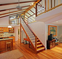 2 Manfred Street Belongil Beach - Susie's Beach House - Tourism Hervey Bay