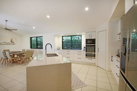 20 Avalon Street Coolum Beach - Pets Welcome - New Listing - Hervey Bay Accommodation 3