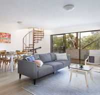 20 Booneroo - Walk To The Beach - Hervey Bay Accommodation
