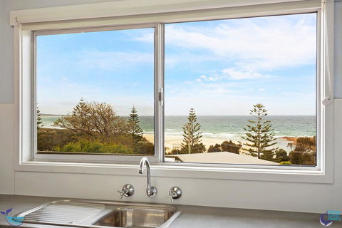22 Dulling Street - Beach House - Hervey Bay Accommodation 3