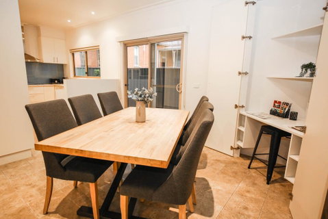 22 Riverside - Hervey Bay Accommodation 1