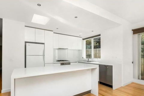 26 Malvern 3 Bedroom Home - Hervey Bay Accommodation 1