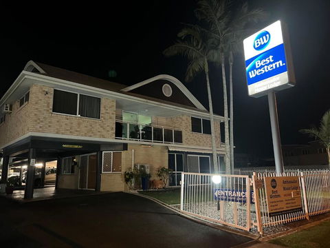 Best Western Ambassador Motor Lodge - Hervey Bay Accommodation 1