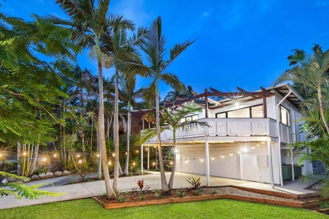 BERRIMA LUXE - Noosa Hill Home - Heated Pool - Hervey Bay Accommodation 1