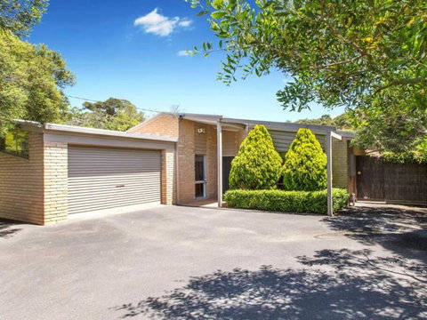 BLAIRGOWRIE HILLTOP...perfect Price & Location. - Hervey Bay Accommodation 3