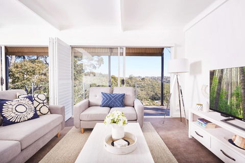 Bright And Spacious Family Home With Leafy Deck - Hervey Bay Accommodation 0