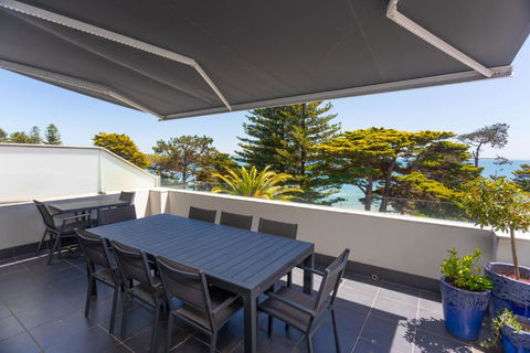C-Scape Penthouse - Cowes Beach Front - Hervey Bay Accommodation 2