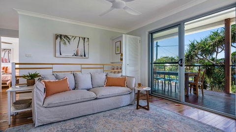 Caba Dream - Spacious Beach House With Pool & Pool Table! - Quick Walk To The Ocean - Tourism Hervey Bay 3