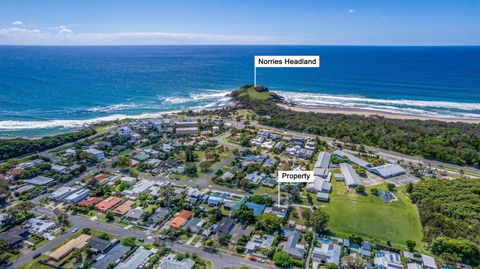Caba Dream - Spacious Beach House With Pool & Pool Table! - Quick Walk To The Ocean - Tourism Hervey Bay 0