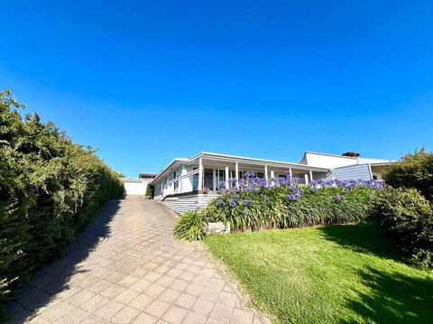 Cactus- Spectacular Views On The Ocean Front - Tourism Hervey Bay 4
