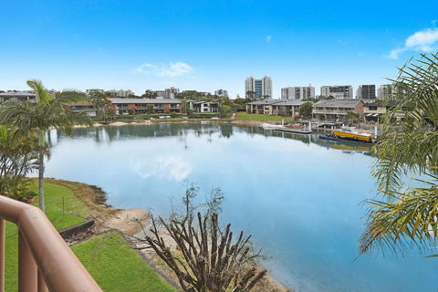 CANAL7-ON THE MOOLOOLABA CANAL! - Hervey Bay Accommodation 0