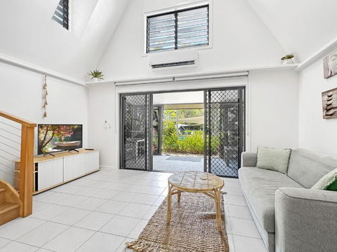 Canopy Chalet 6 - Tourism Hervey Bay 3
