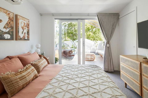 Canopy Terrace - Retreat To Voguish Urban Charm - Tourism Hervey Bay 4