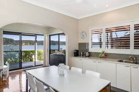 Careel Bay Waterfront - Tourism Hervey Bay 3