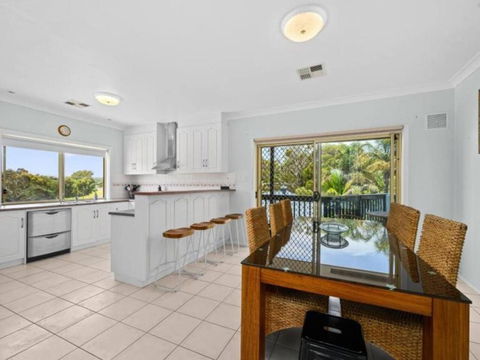 Casa Del Frankie. Maslin Beach - Tourism Hervey Bay 4