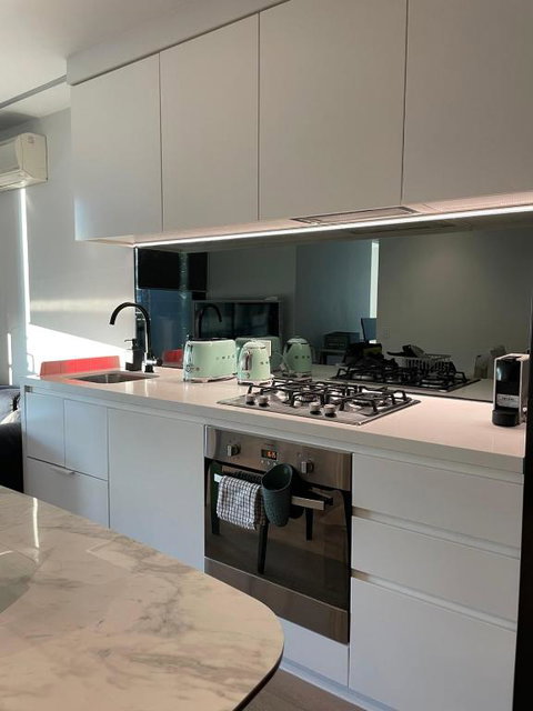 C&S Stay- Melbourne CBD - Hervey Bay Accommodation 3