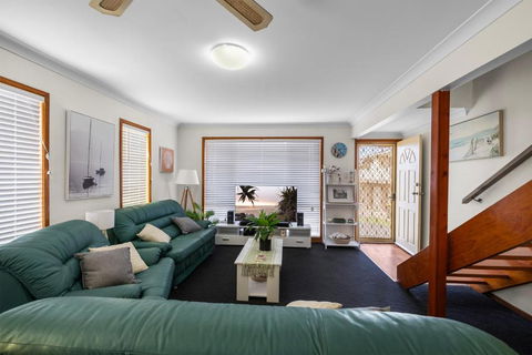 Casada South West Rocks - Tourism Hervey Bay 1