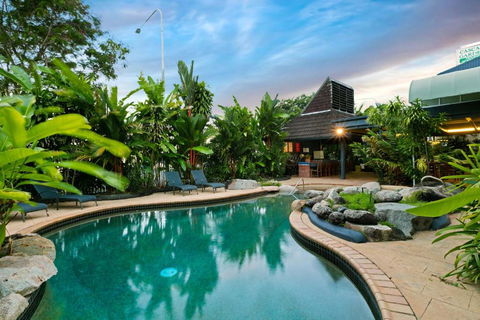 Cascade Gardens - Tourism Hervey Bay 0
