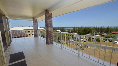 Cashel - Tourism Hervey Bay 2