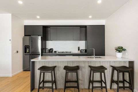 Castaway Villa - Water Views Luxury On The Marina - Tourism Hervey Bay 4