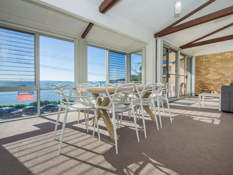 Castaways Unit 8 17 Shoal Bay Road - Tourism Hervey Bay 4