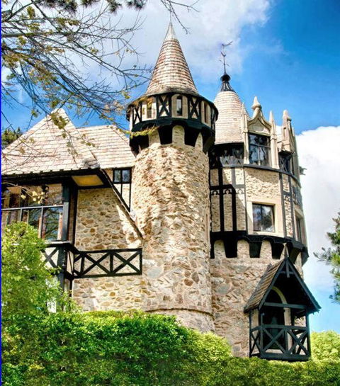 Castle Keep B&B In The Tower. - Tourism Hervey Bay 3