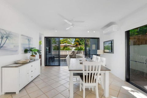 Cedar Family Home Retreat - Tourism Hervey Bay 4