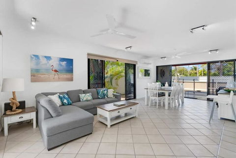 Cedar Family Lodge - By Reef Stays - Tourism Hervey Bay 2