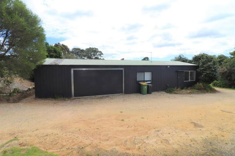Cedric Cottage - Tourism Hervey Bay 4