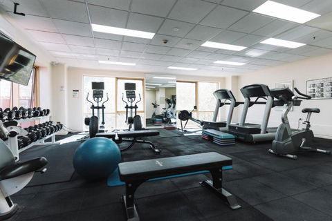 Center 1-Bed With Sauna, Gym, BBQ & Parking - Tourism Hervey Bay 3