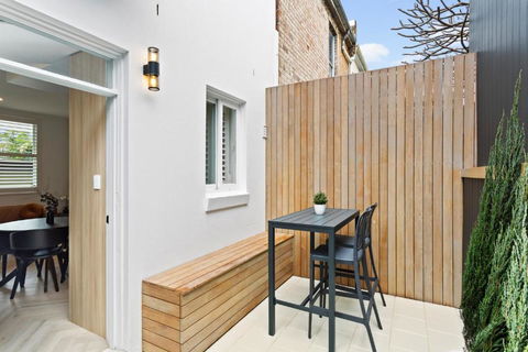 Central 2-Bed Terrace House By The Harbour - Tourism Hervey Bay 1