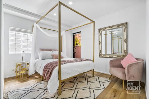 Central City Chic - Sleeps 6, Free Parking - Tourism Hervey Bay 0