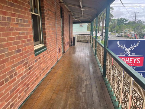 Central Hotel Stroud - Tourism Hervey Bay 2