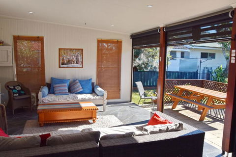 Charlies At Hat Head - Tourism Hervey Bay 4