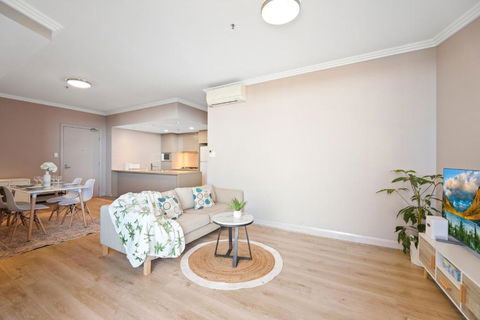 Charm 2Beds In Olympic Park - Tourism Hervey Bay 3