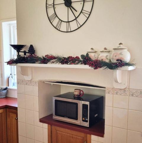 Charming 100 Yr Old Cottage In The Heart Of Moonta - Tourism Hervey Bay 2