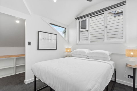 Charming 3-bed Cottage With A Courtyard - Tourism Hervey Bay 1