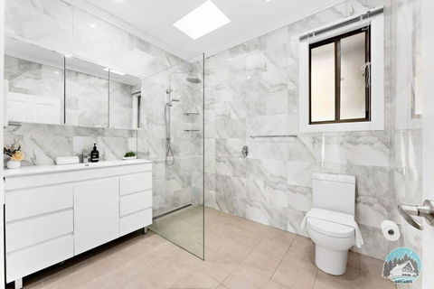 Charming 3-Bedroom House In Beacon Hill - Tourism Hervey Bay 2