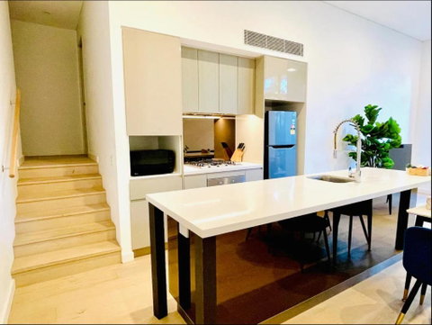 Charming And Cozy 3 Bedroom Condo Parking, Wi-Fi - Hervey Bay Accommodation 0