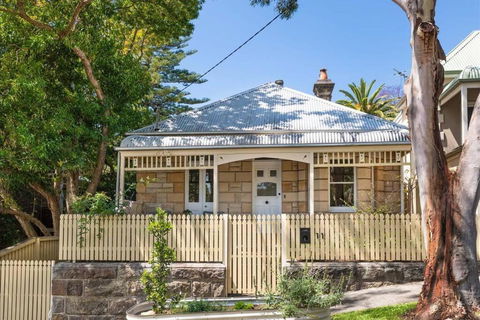 Charming Cammeray Cottage In Heart Of Sydney - Tourism Hervey Bay 0