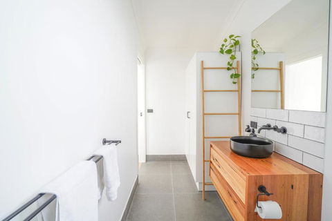 Charming Highton Hideaway Between CBD And Surf Coast - Tourism Hervey Bay 1