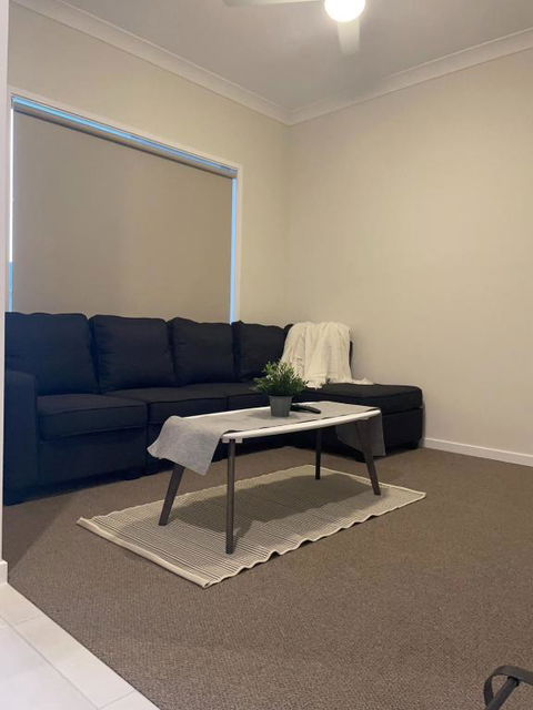 Charming Home In Griffin For Unforgettable Stay - Tourism Hervey Bay 4