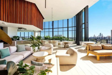 Casino Residences 1 & 2 Bedroom Apartment - Tourism Hervey Bay 3