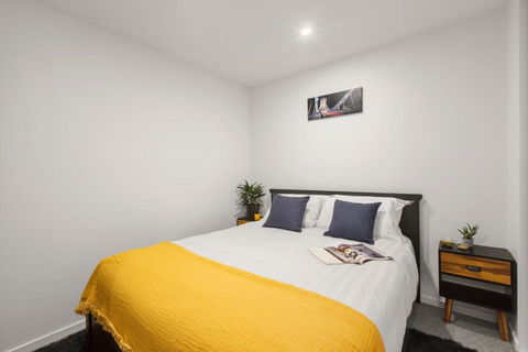 Central Simplicity - Modern Inner-city Living - Tourism Hervey Bay 1