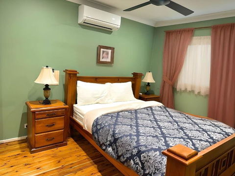 Cheerful 4 Bedrooms With Free Parking - Tourism Hervey Bay 1