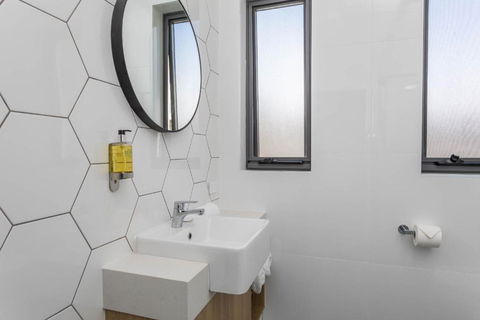 Civic Apartments - Tourism Hervey Bay 1