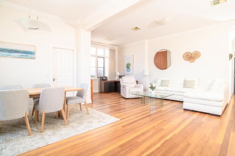 Charming Parkview Shared House Near Bondi Beach - Tourism Hervey Bay 0