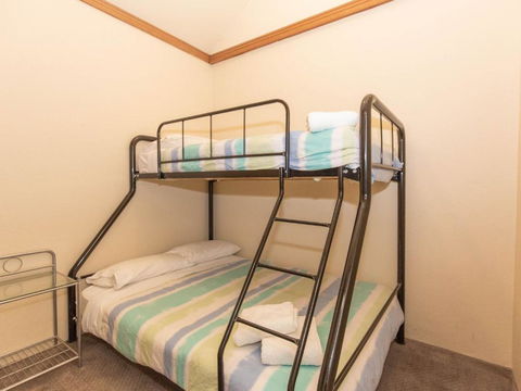 Charvel 1 35 Gippsland Street - Tourism Hervey Bay 4
