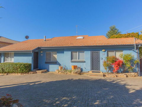 Charvel 35 Gippsland Street - Tourism Hervey Bay 0