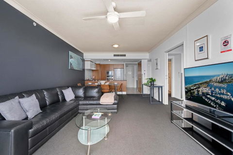 Chevron Renaissance - 2 Bedroom 2 Bathroom Apartments - Partial Ocean And City View - Self Contained & Privately Managed - Wow Stay - Tourism Hervey Bay 1